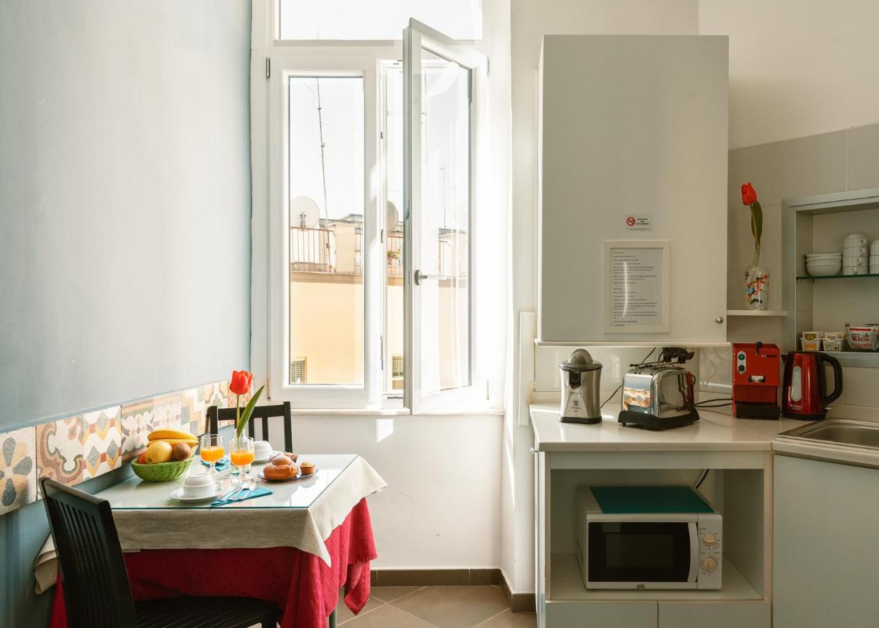 Carafa Suite B&B Napels Buitenkant foto